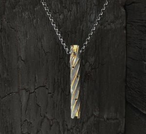 Tommi Salonen / SAVU design - Kelo (riipus, patinoitu)