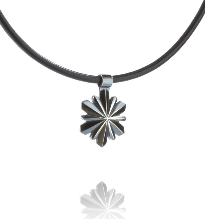 Juhani Salonen / Juhana Tampere - Kide (riipus nahkanauhalla)