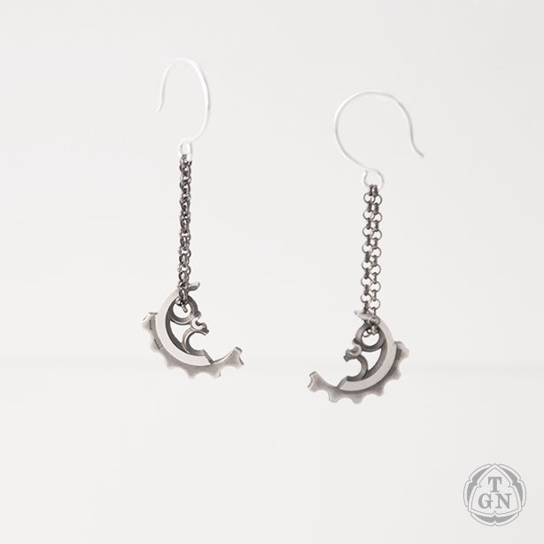 Juhani Ananin: Broken Gear (koukkukorvakorut)