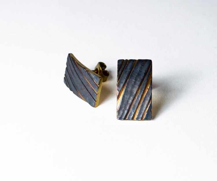 Tommi Salonen / SAVU design - Kelo (korvakorut, patinoitu)