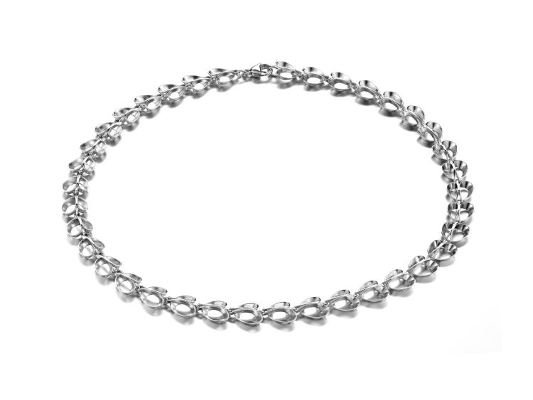 Inni P&auml;rn&auml;nen / Lumoava - Silmu (kaulakoru)