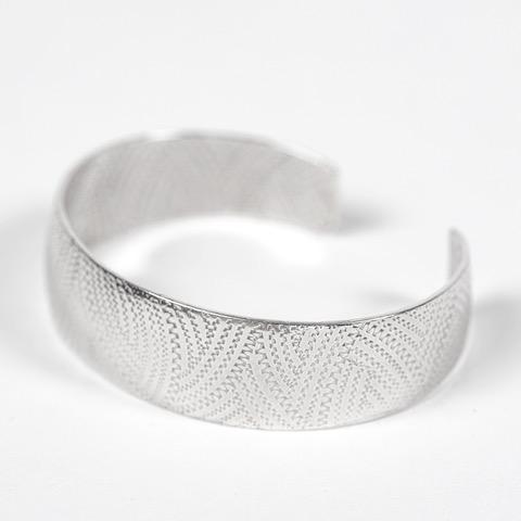 Katja Lettinen / MOODAG - A Drop of Inari (rannekoru)