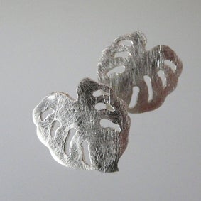 Peikonlehti-korvakorut (hopea)